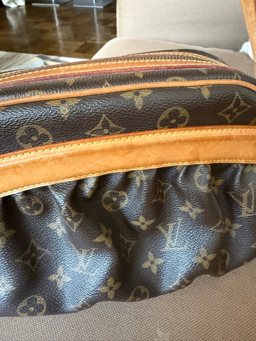 Louis Vuitton Monogram Canvas Shoulder Bag with Tan Trim - Picture 7 of 16